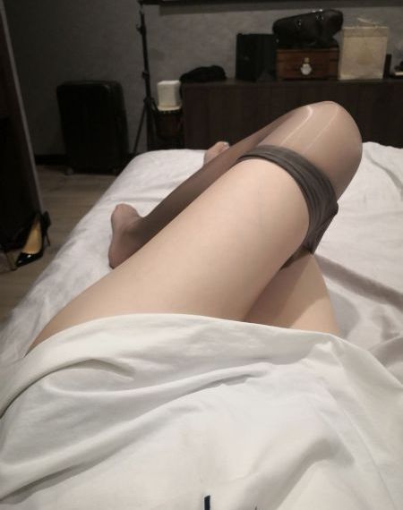 百里涂明被强行扒开双腿玩弄_蓝光日韩免费观看