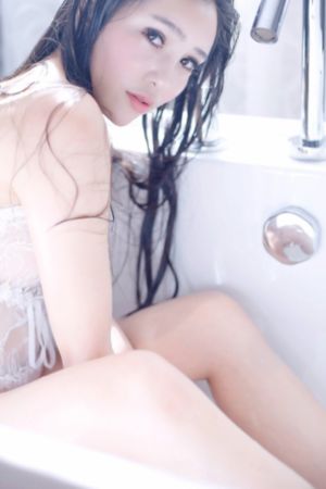 校草憋尿被校霸揉失禁_HD免费观看超清